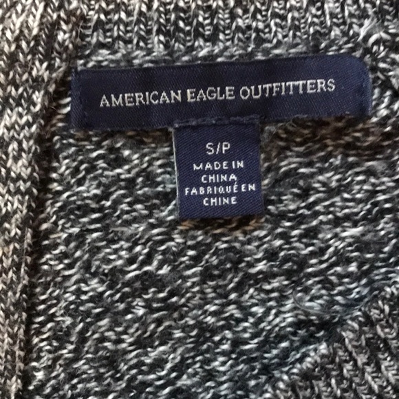 American Eagle Black and White Woven Sweater - Picture 2 of 3
